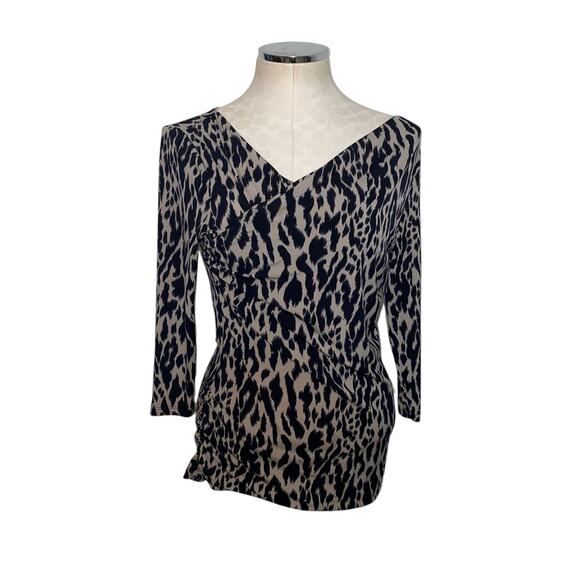 Vince Camuto Leopard Animal Print Ruched Faux Wrap V-Neck 3/4 Sleeve Top Size M - Picture 1 of 7